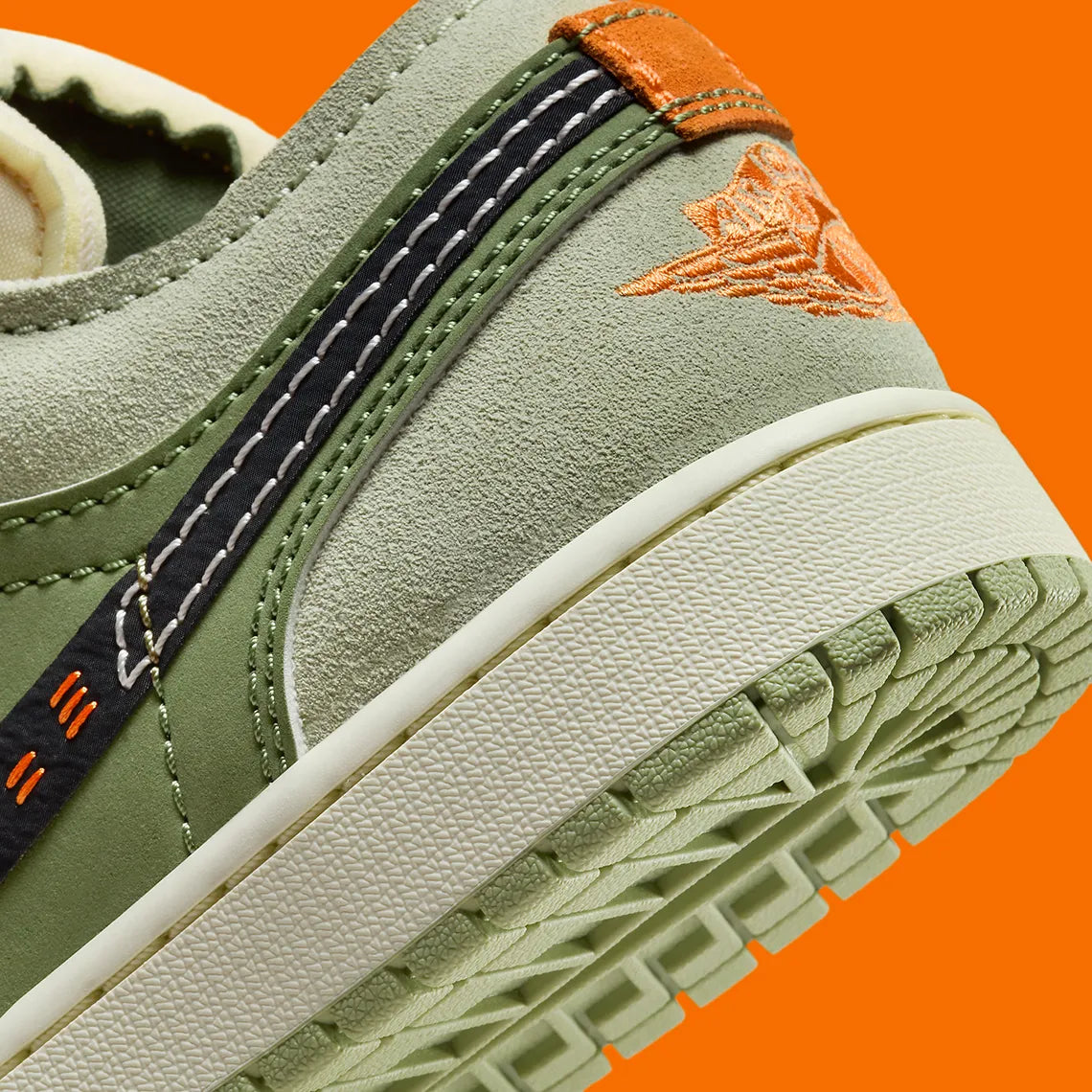 Jordan 1 Low SE Craft Light Olive