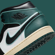 Jordan 1 Mid SE Oxidized Green