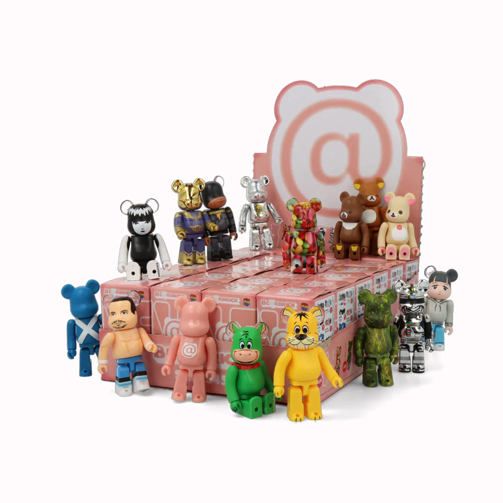 Bearbrick-100-S45-BlindBox-Grid-Medicom_1024x1024_1f715b3e-6c3f-4c4a-9e8e-5ea9f0c57980.webp