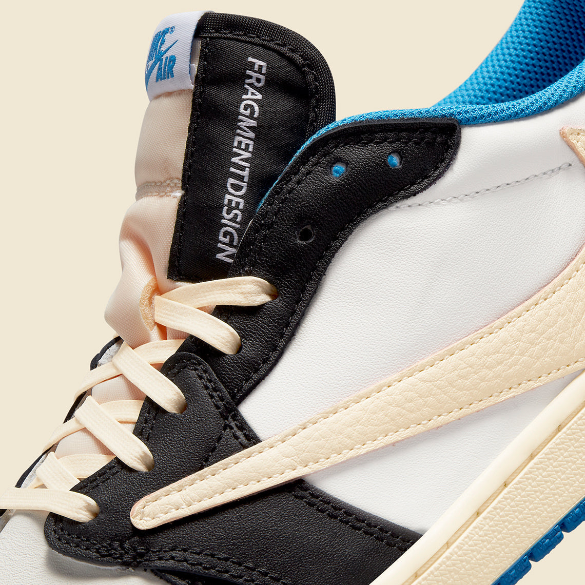 LIVRAISON 72H - Air Jordan 1 Low fragment design x Travis Scott