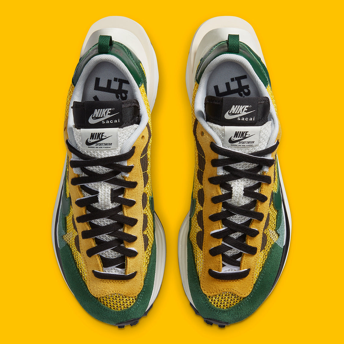 LIVRAISON 72H - Nike - Vaporwaffle Sacai Tour Yellow Stadium Green