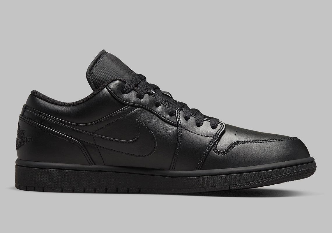 Jordan 1 Low Triple Black (2022)