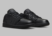 Jordan 1 Low Triple Black (2022)