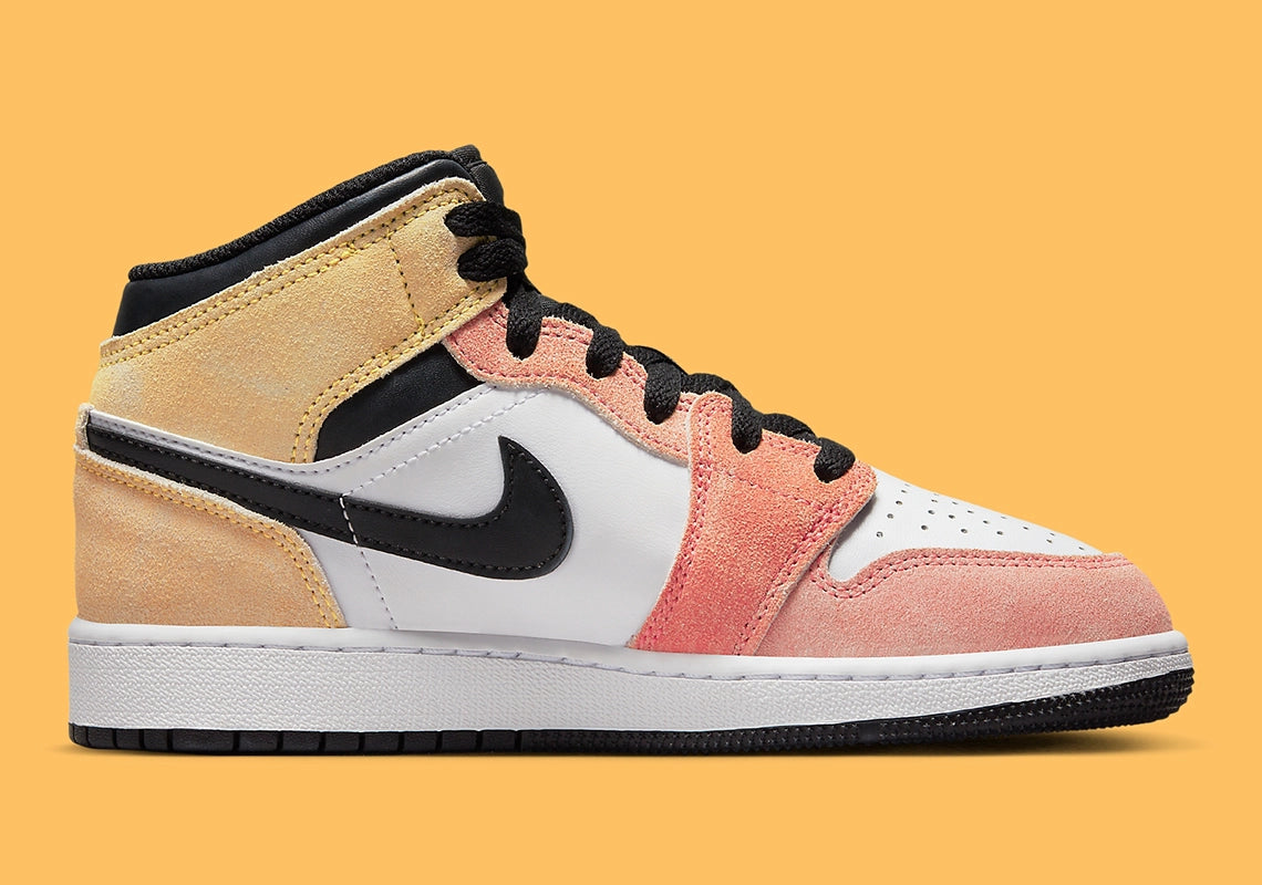 Jordan 1 Mid SE Flight Club