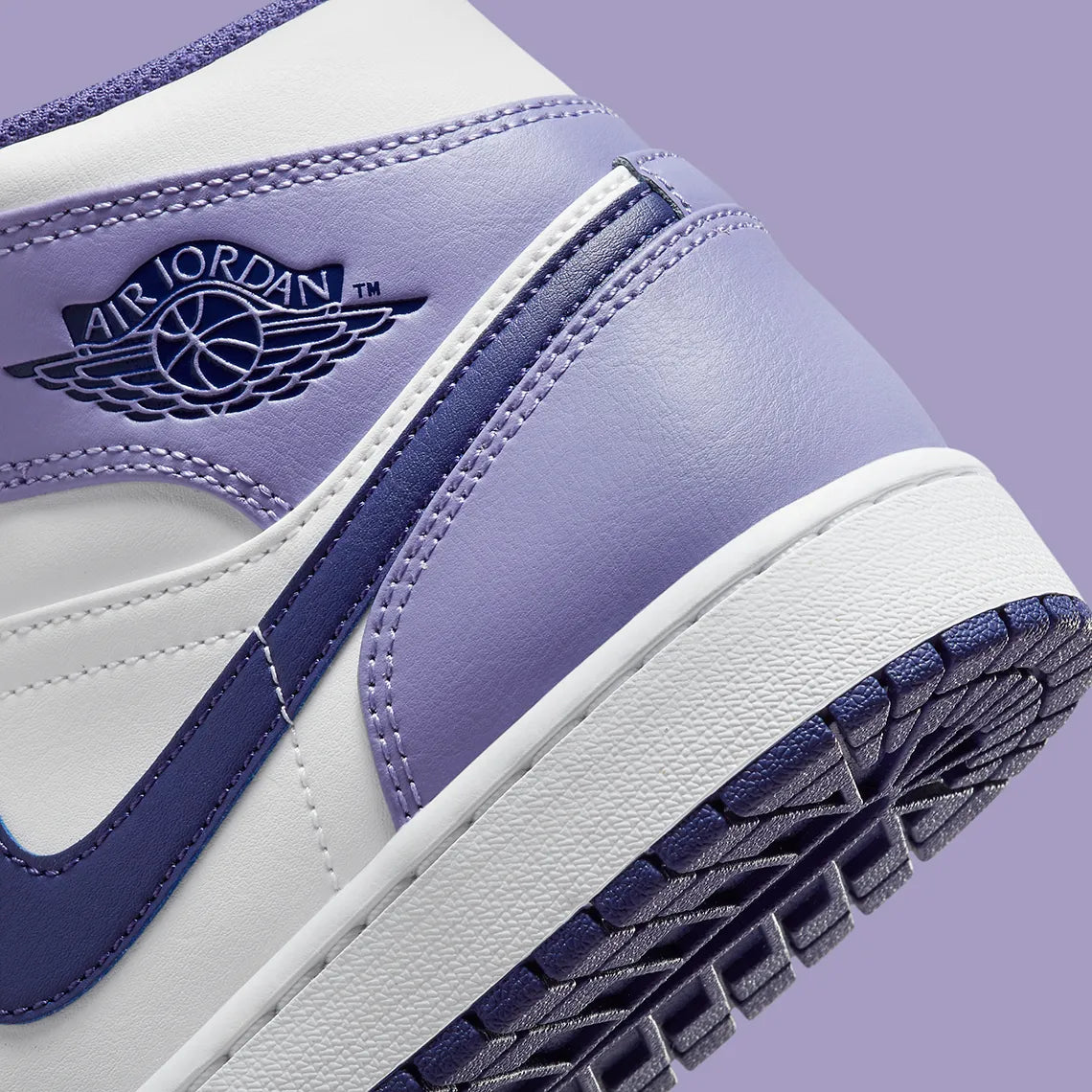 Jordan 1 Mid Blueberry