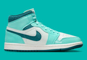 Jordan 1 Mid Chenille Bleached Turquoise