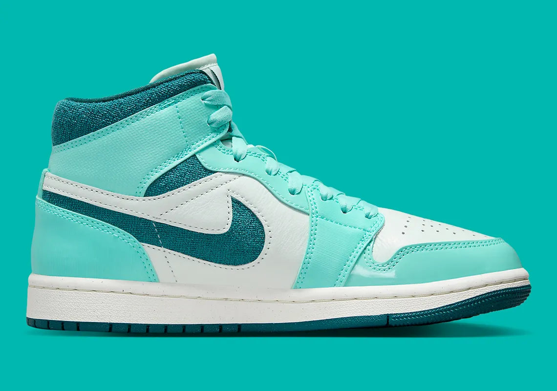 Jordan 1 Mid Chenille Bleached Turquoise