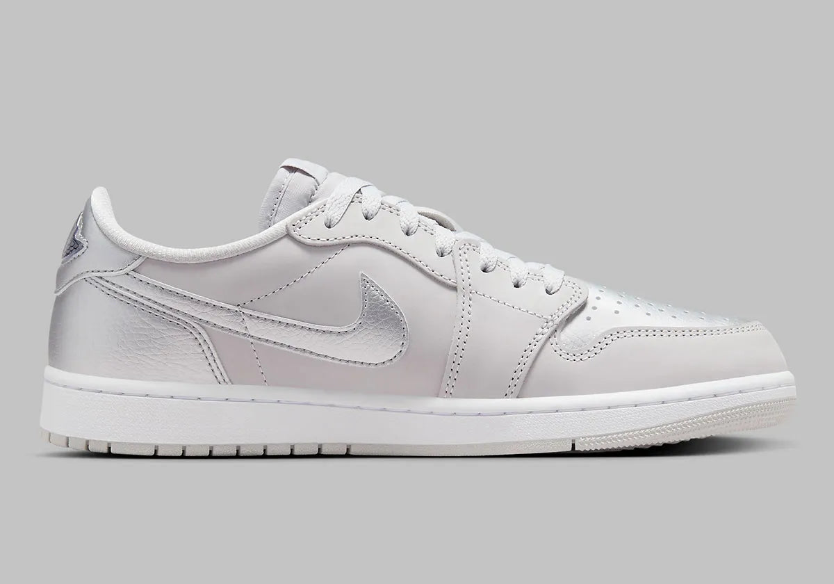 Jordan 1 Low SE Metallic Silver