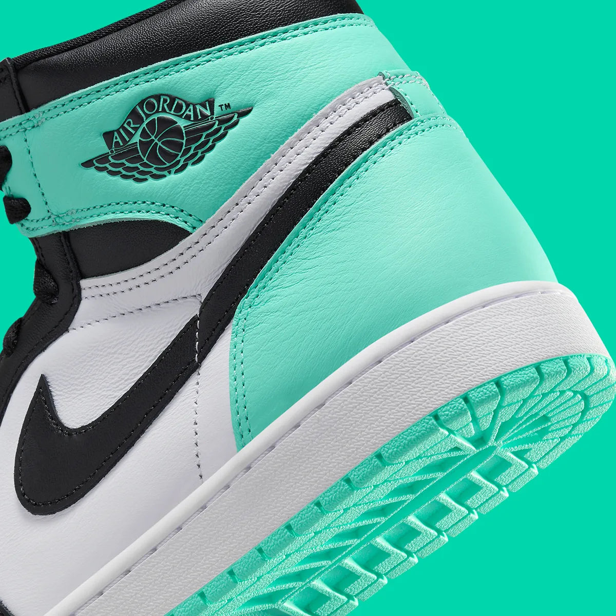 Jordan 1 Retro High OG Green Glow