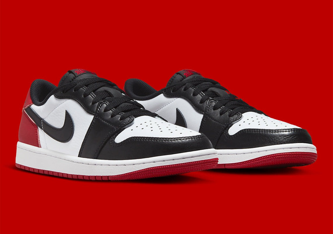 Jordan 1 Retro Low OG Black Toe (2023)