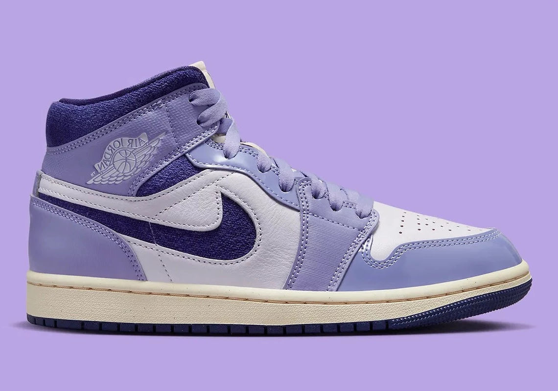 Jordan 1 Mid SE Chenille Sky J Light Purple