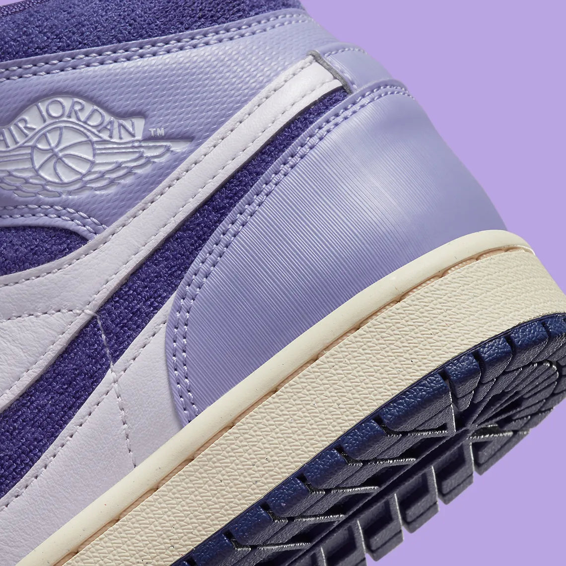 Jordan 1 Mid SE Chenille Sky J Light Purple