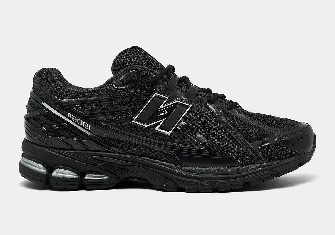 New Balance 1906R Black Metallic Silver