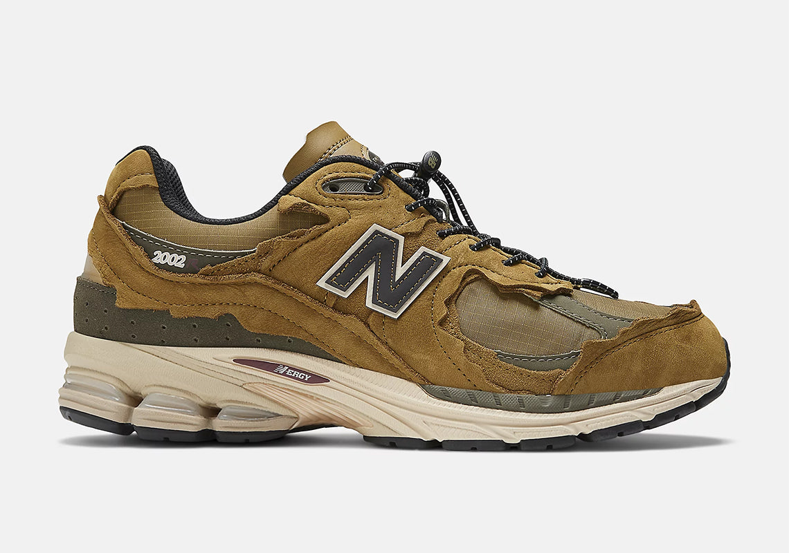 New Balance 2002R Protection Pack High Desert