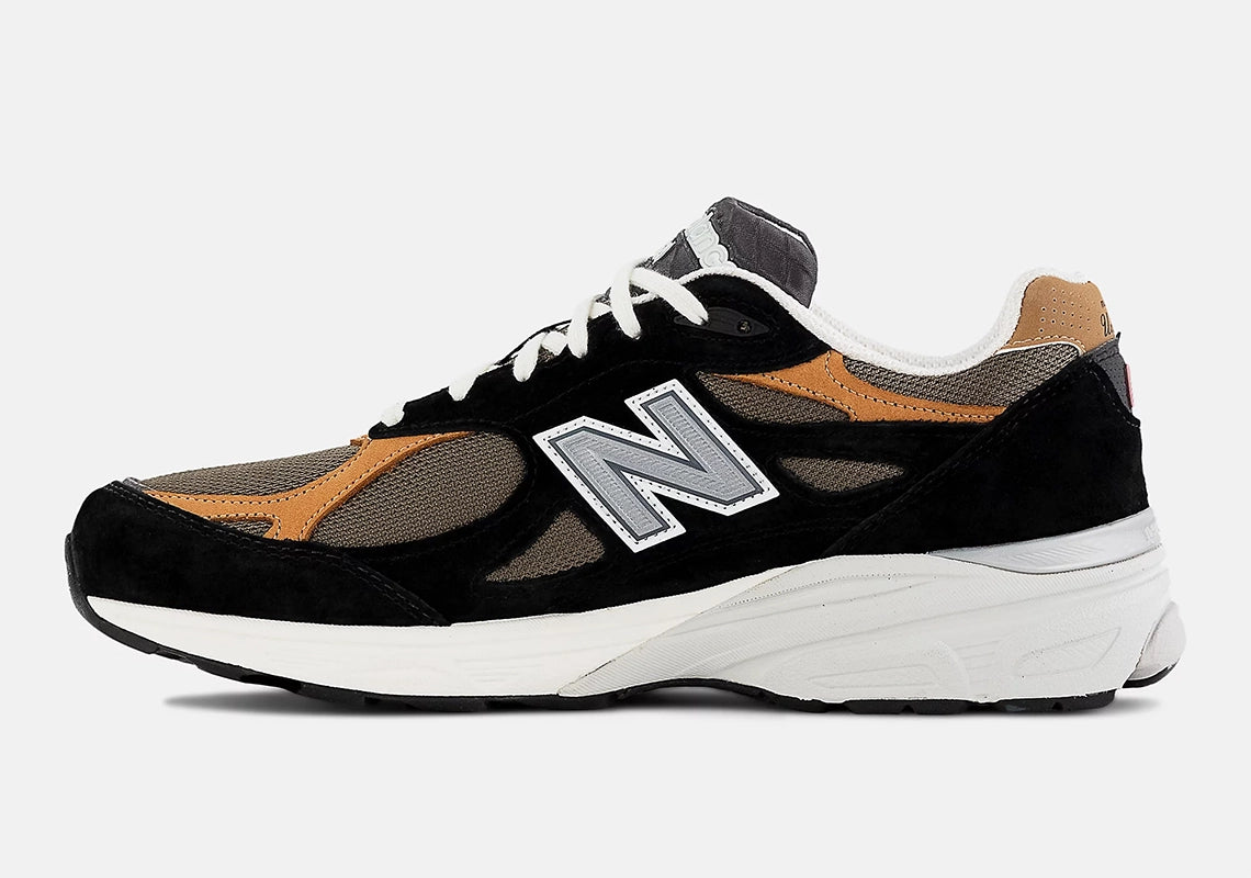 New Balance 990v3 MiUSA Black Tan