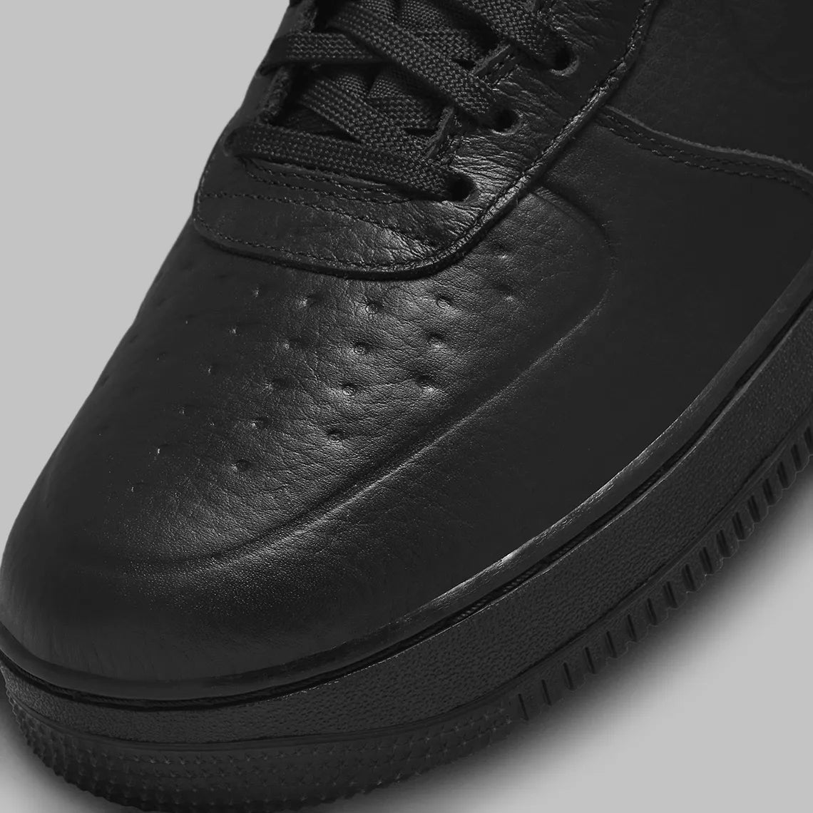 Nike Air Force 1 Low '07 Pro-Tech Waterproof Triple Black