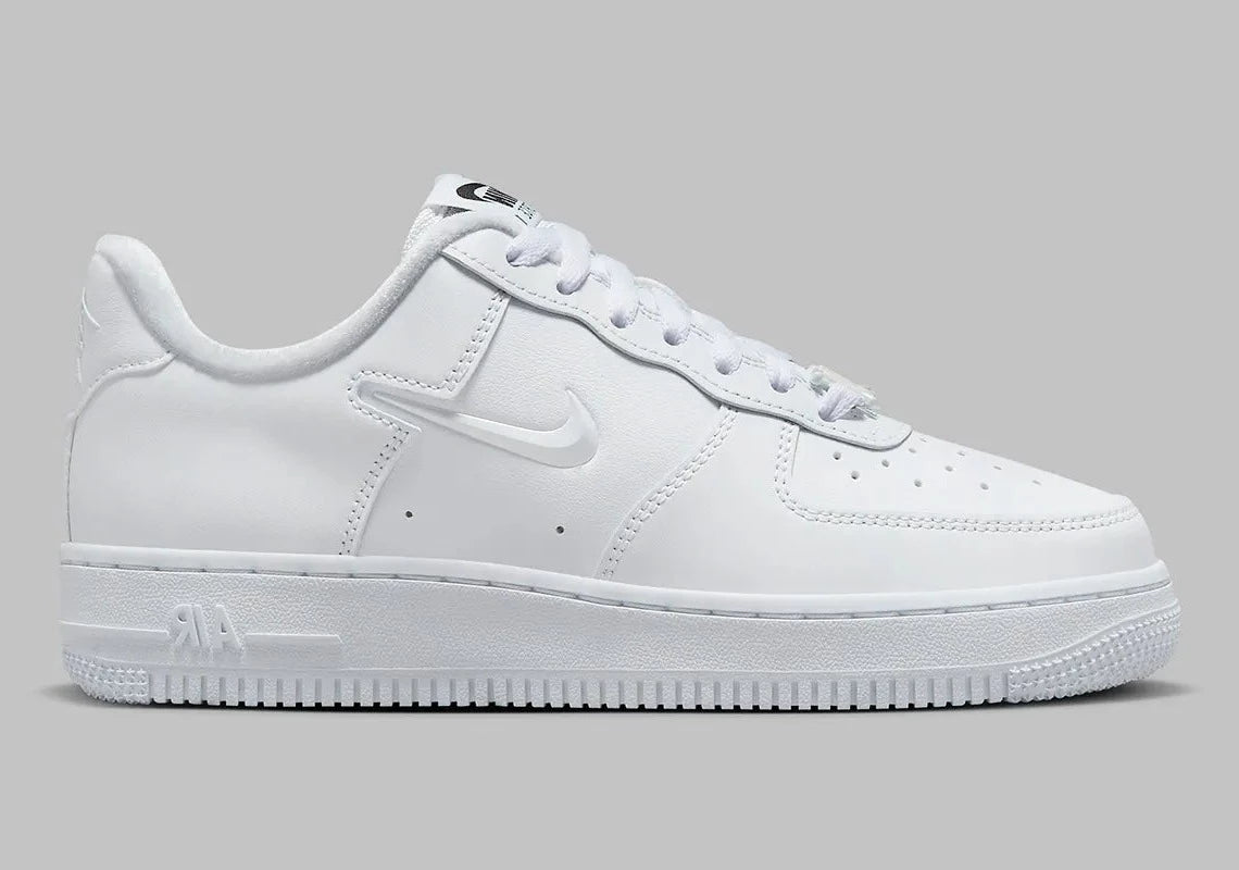 Nike Air Force 1 Low '07 SE Just Do It Triple White