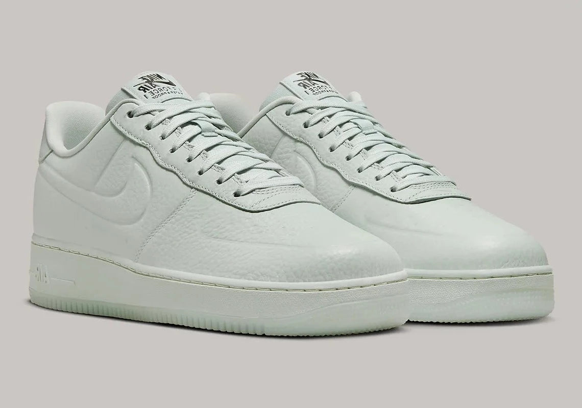 Nike Air Force 1 Low '07 Pro-Tech Waterproof Light Silver