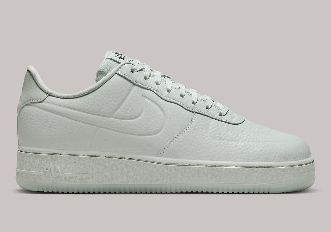 Nike Air Force 1 Low '07 Pro-Tech Waterproof Light Silver