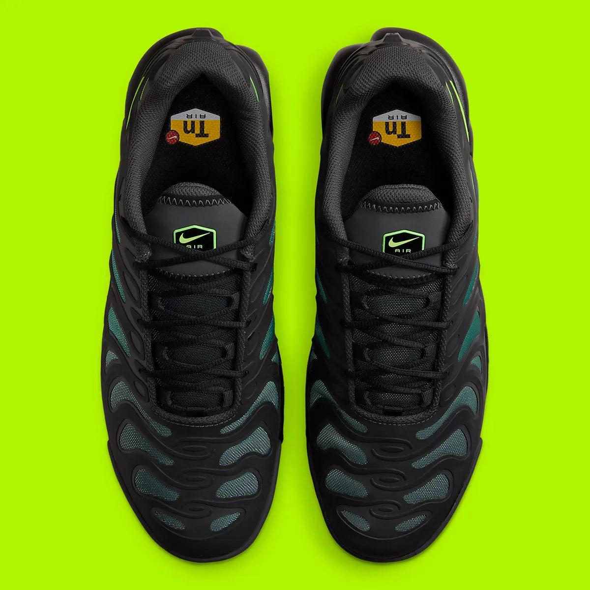 Nike Air Max Plus Drift Black Volt