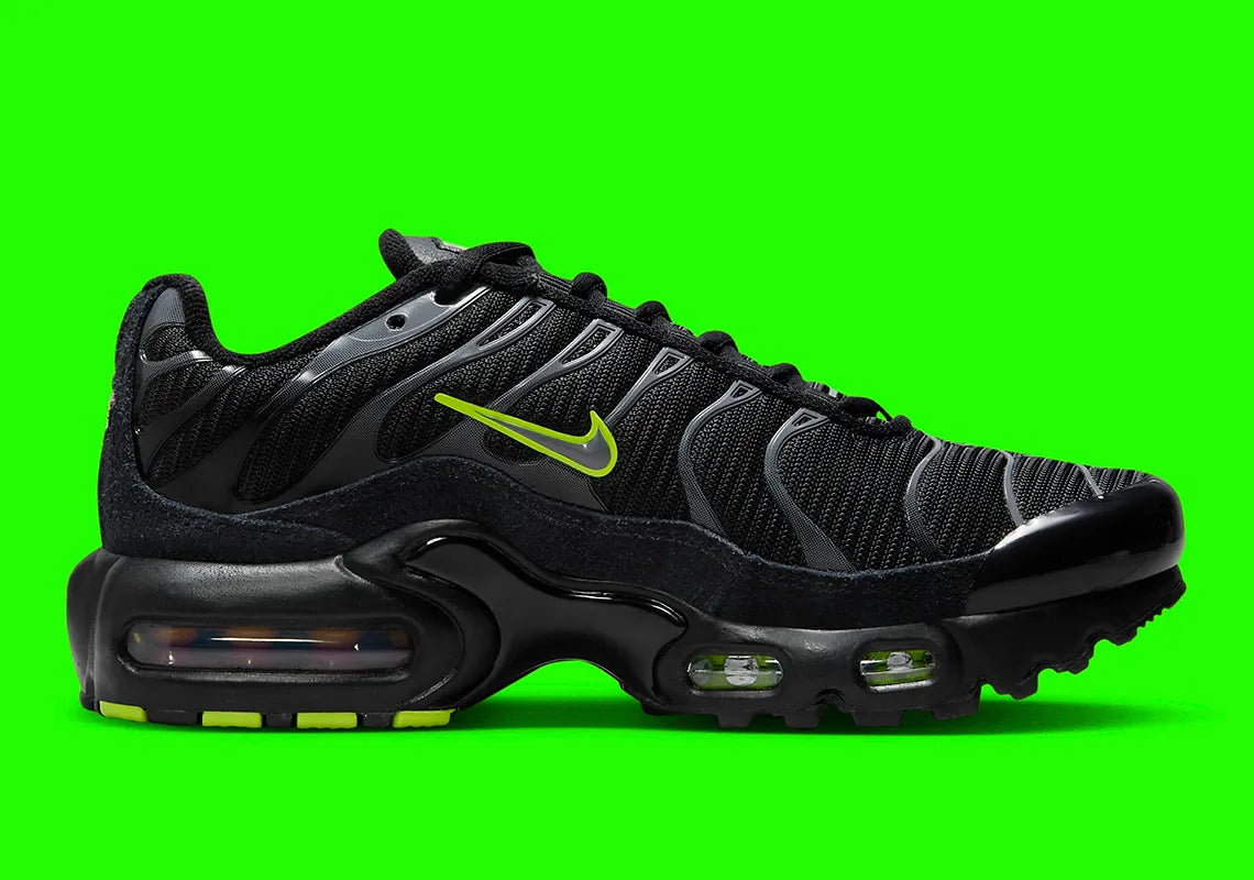 Nike Air Max Plus Black Volt