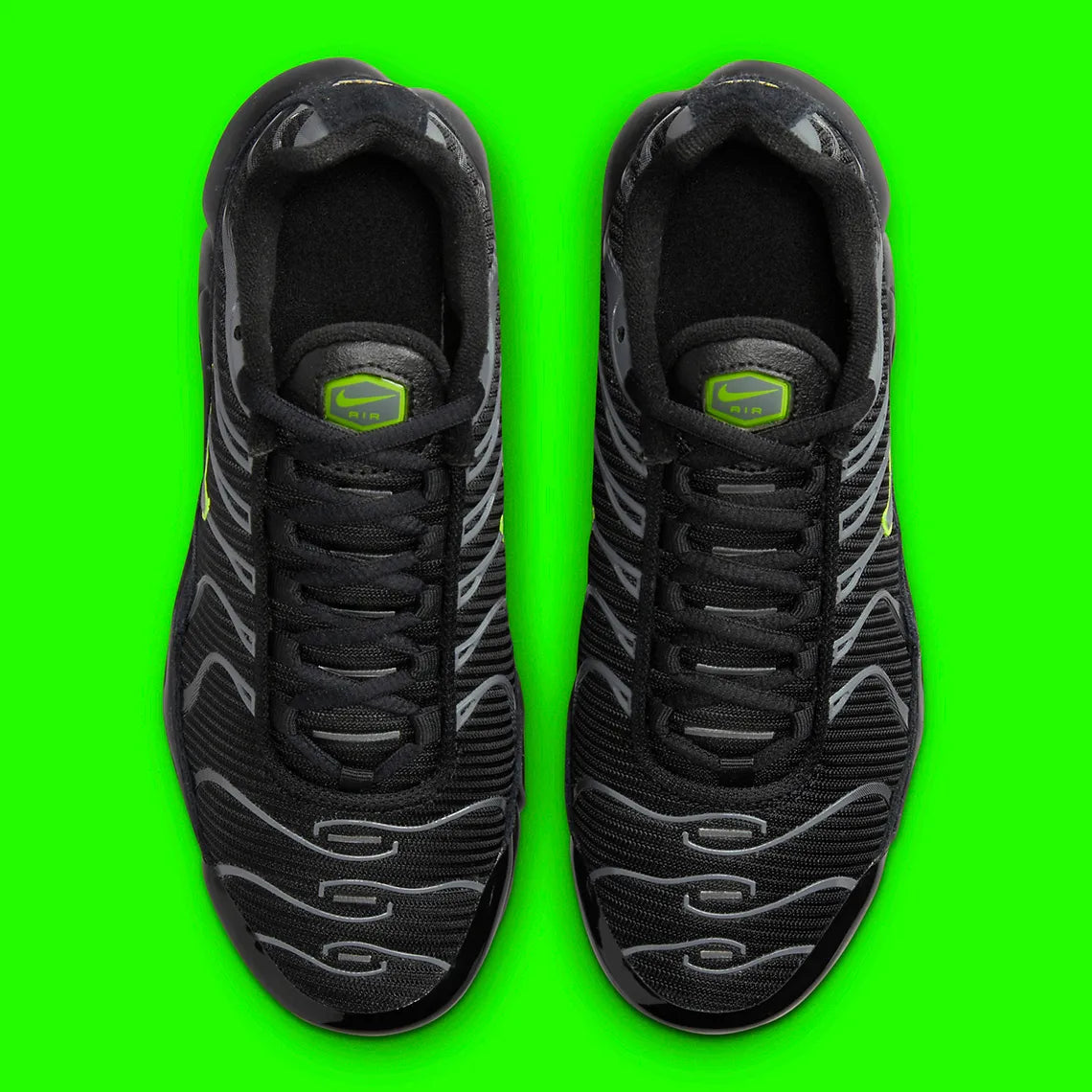 Nike Air Max Plus Black Volt