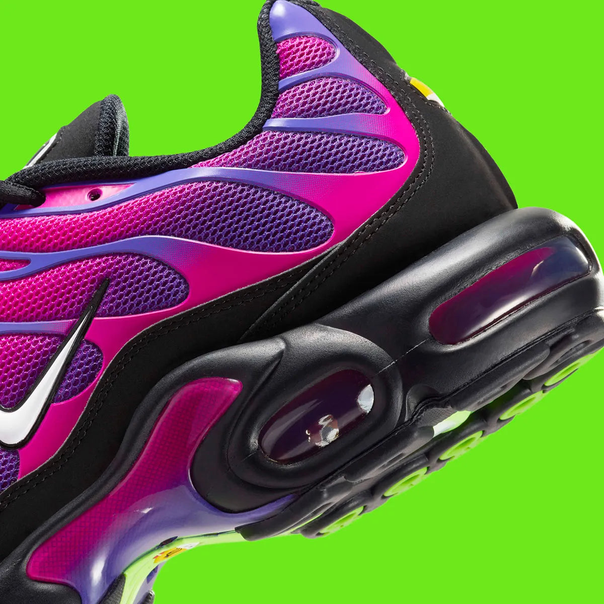 Nike Air Max Plus Rebellious Air Fireberry