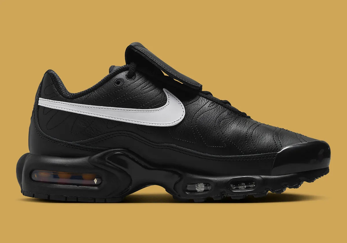 Nike Air Max Plus Tiempo Black White