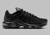 Nike Air Max Plus triple black