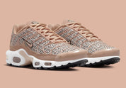 Nike Air Max Plus United in Victory