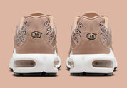 Nike Air Max Plus United in Victory