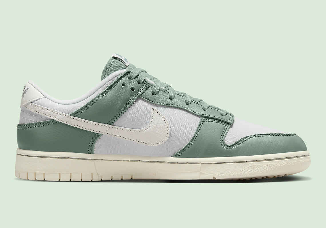 Nike Dunk Low Mica Green