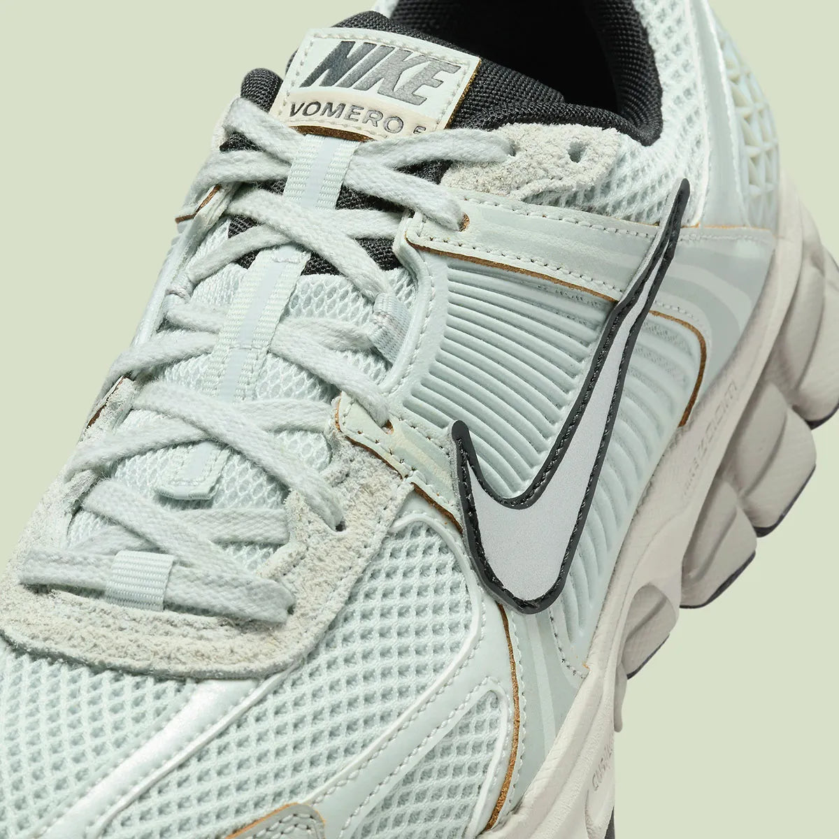 Nike Zoom Vomero 5 Light Silver Chrome