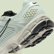 Nike Zoom Vomero 5 Light Silver Chrome