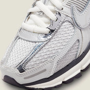 Nike Zoom Vomero 5 Photon Dust Metallic Silver