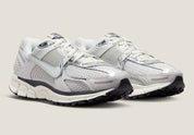 Nike Zoom Vomero 5 Photon Dust Metallic Silver