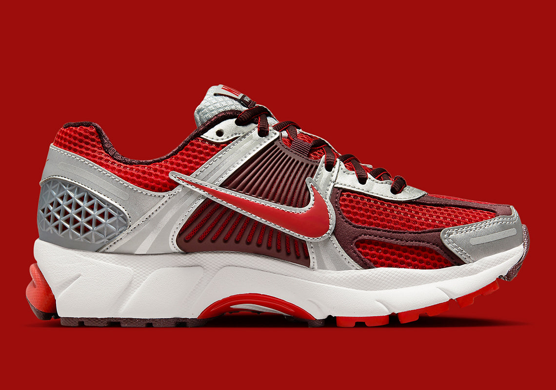 Nike Vomero 5 Mystic Red