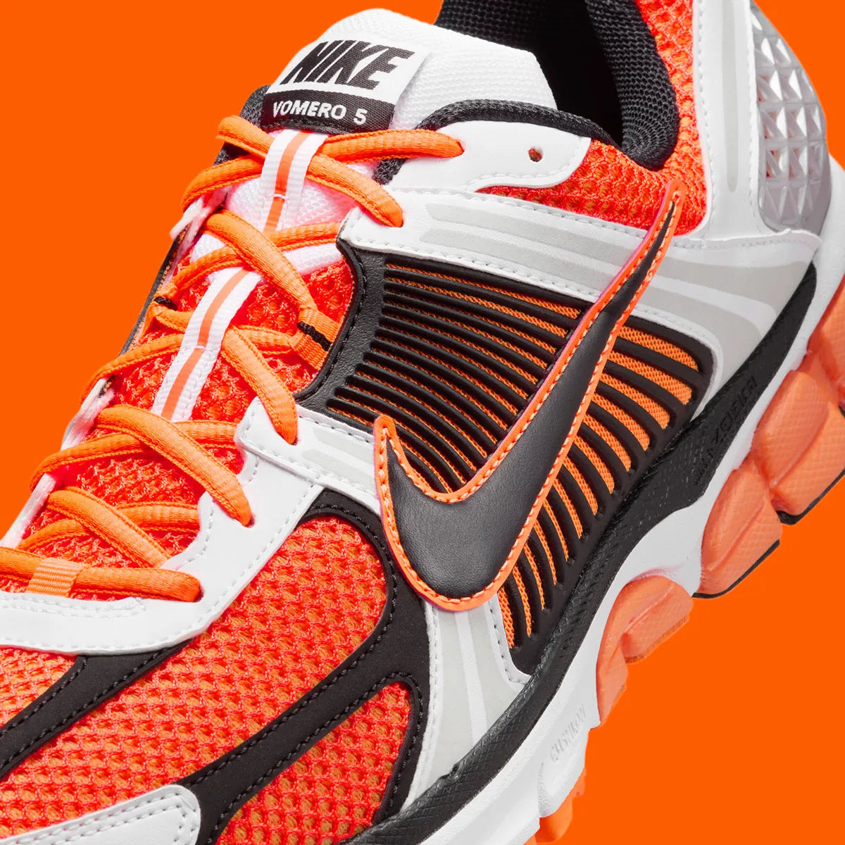 Nike Zoom Vomero 5 Total Orange