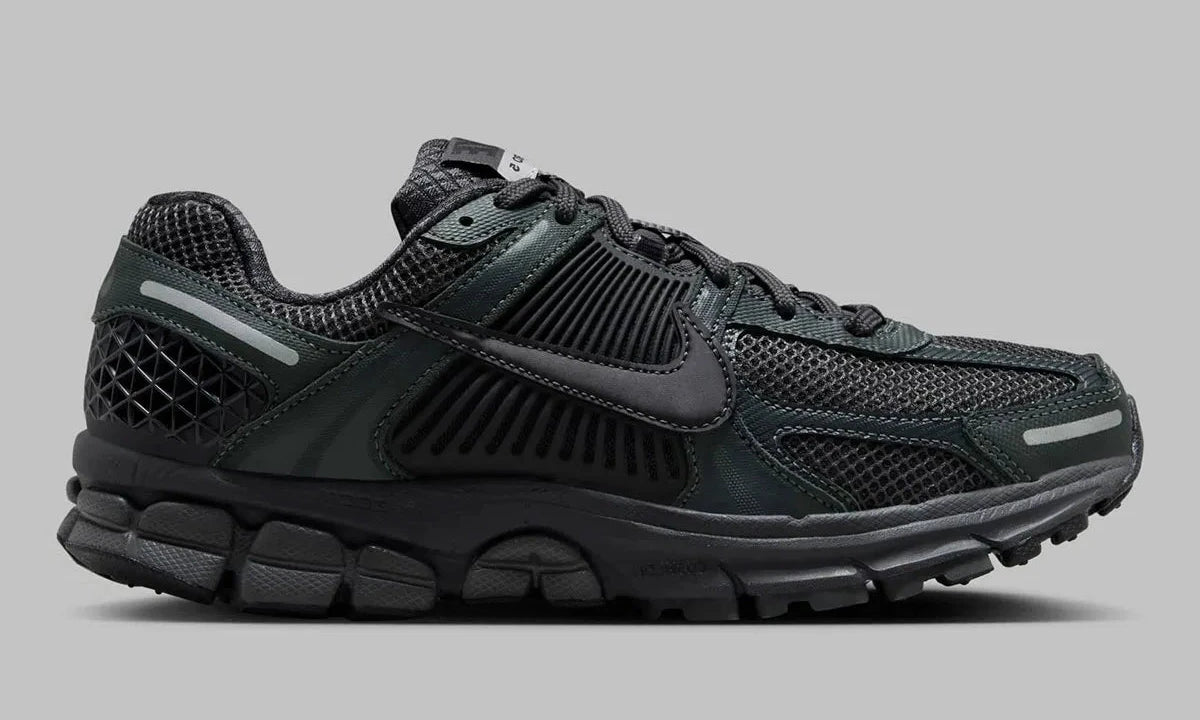 Nike Zoom Vomero 5 Triple Black