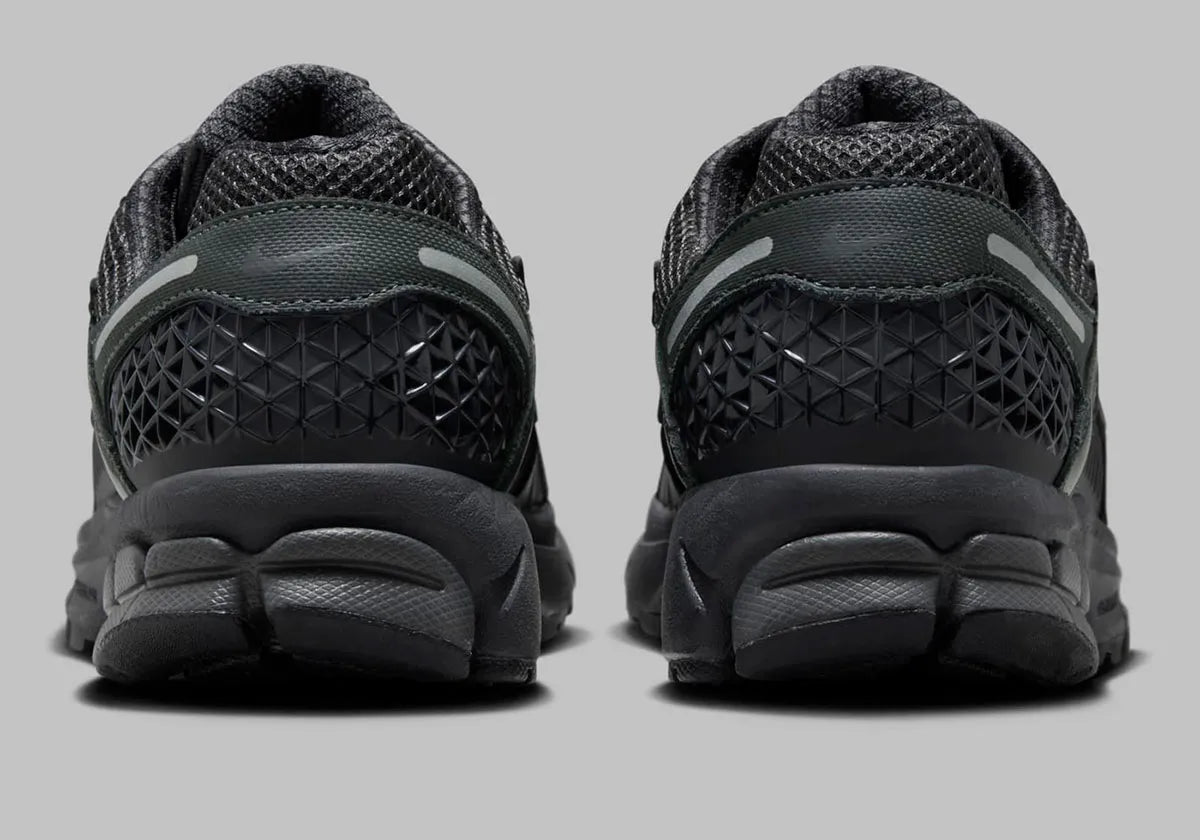 Nike Zoom Vomero 5 Triple Black