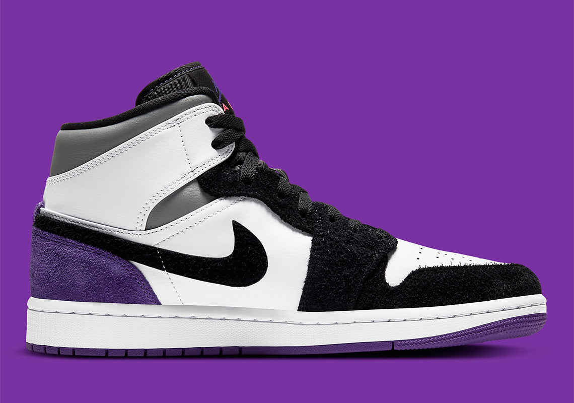 Air Jordan 1 Mid SE Varsity Purple