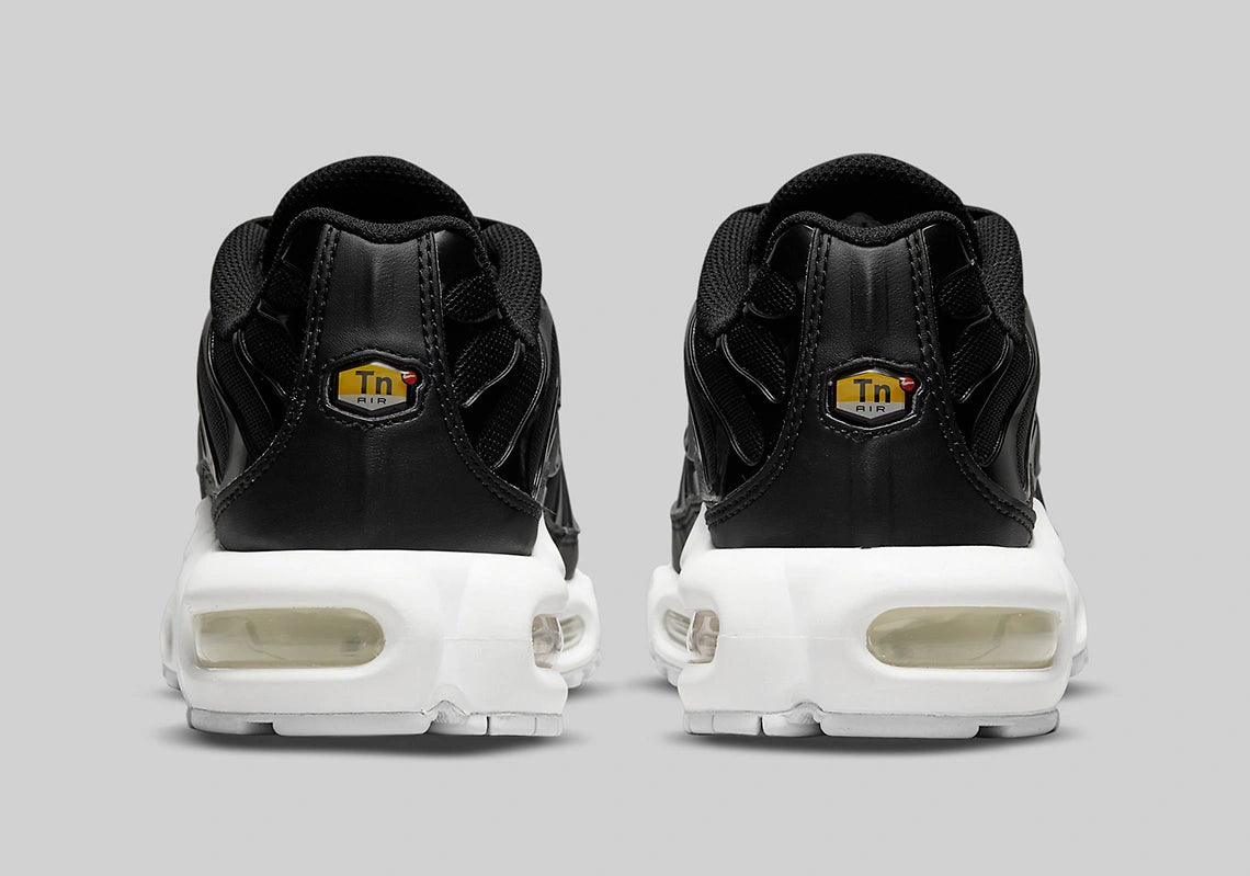 Nike Air Max Plus Black White