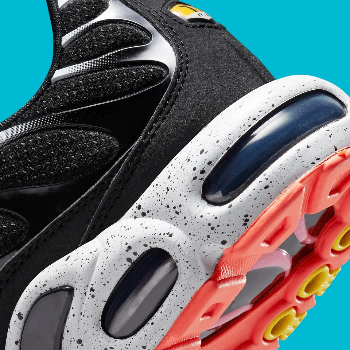 Nike Air Max Plus Black Teal Coral – GlobalSneakers