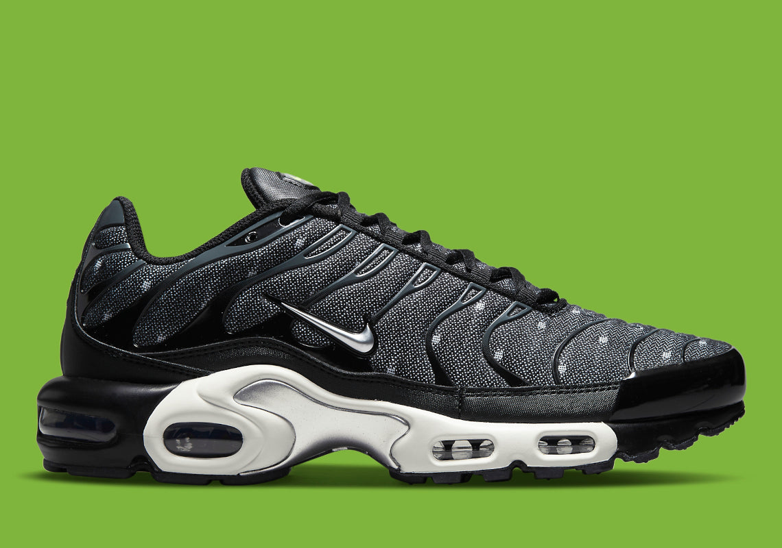 Nike Air Max Plus SE Black Chrome