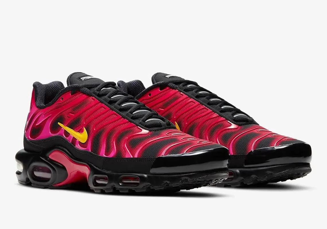 Nike Air Max Plus Supreme Black