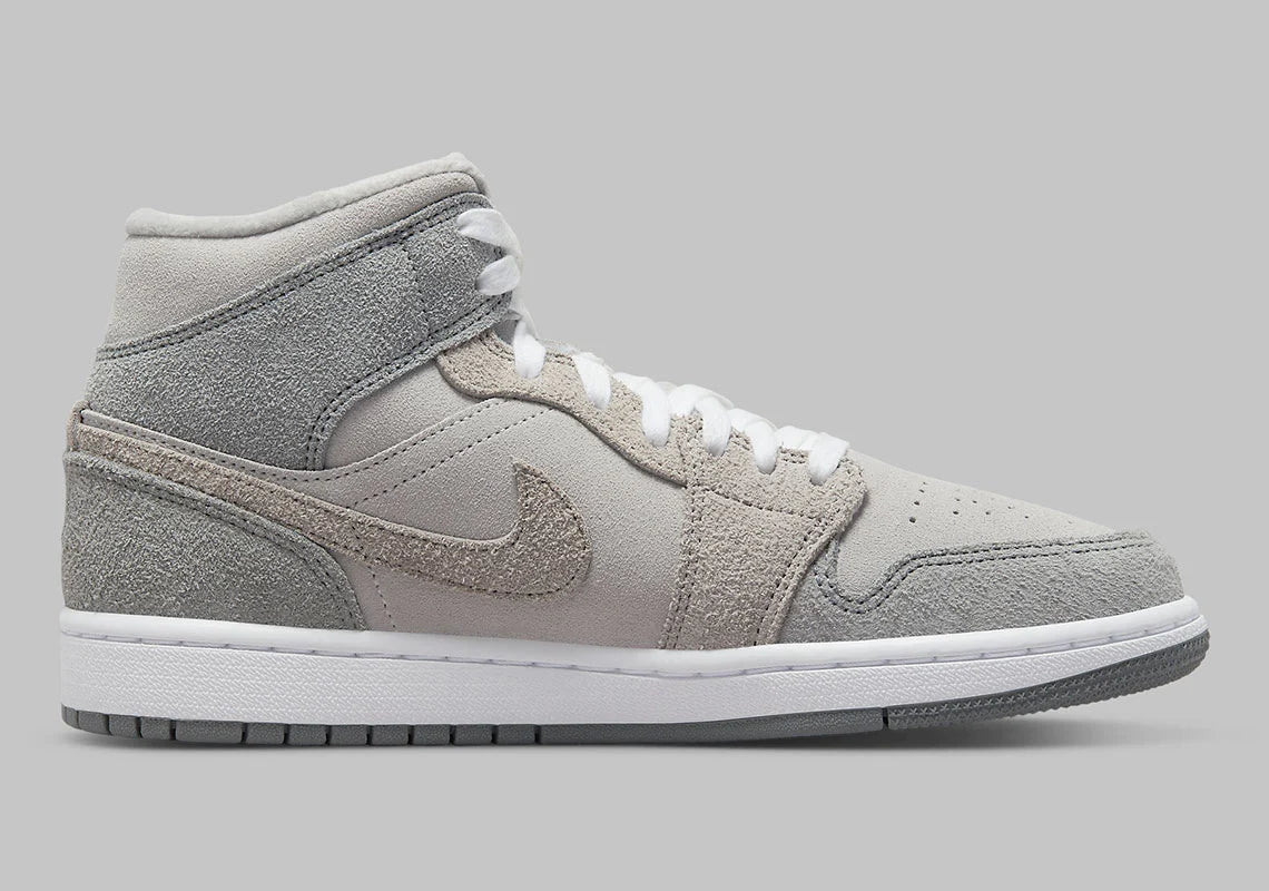 Jordan 1 Mid SE Particle Grey