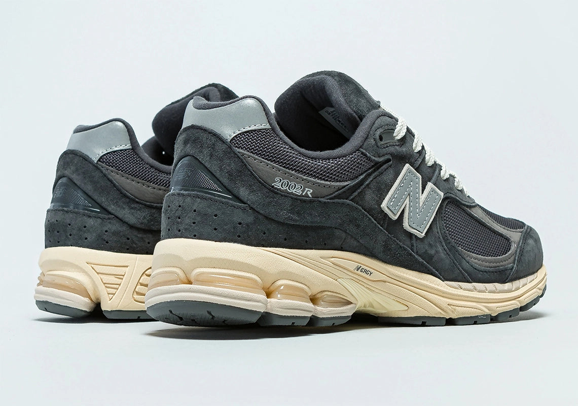 New Balance 2002R Black Dark Grey