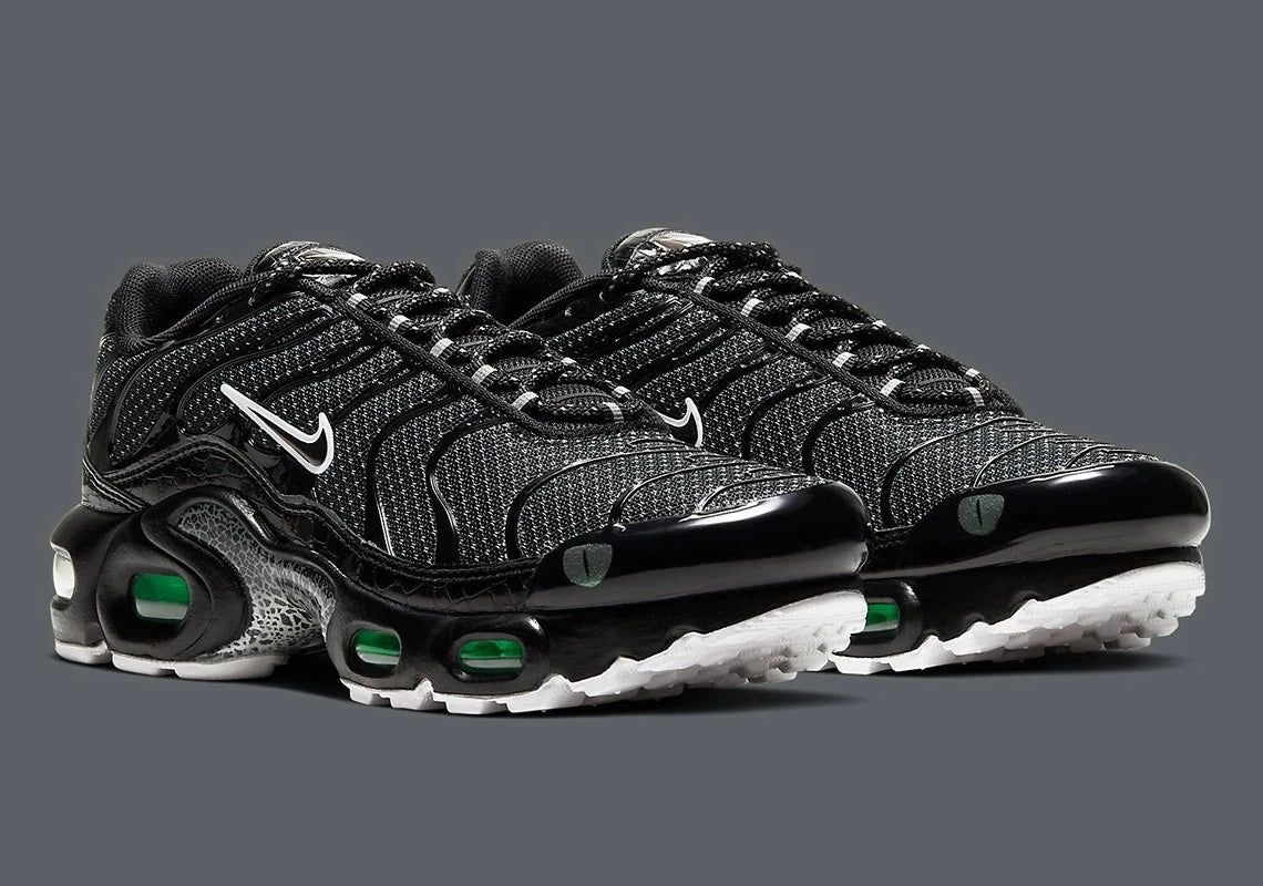 Nike Air Max Plus Black Viper