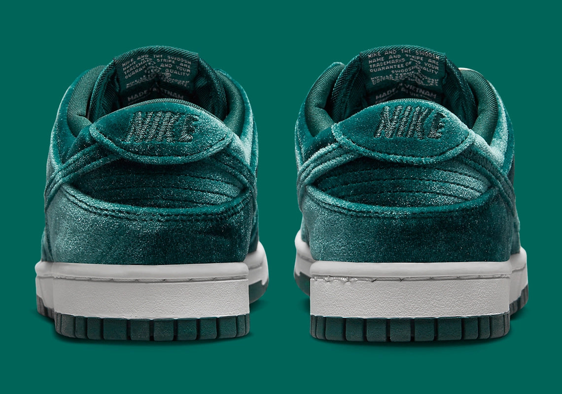 Nike Dunk Low Velvet Teal