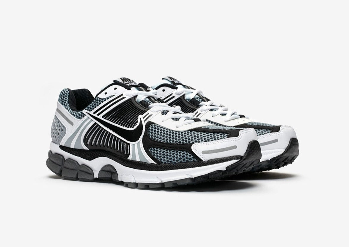 Nike Zoom Vomero 5 Dark Grey Black White